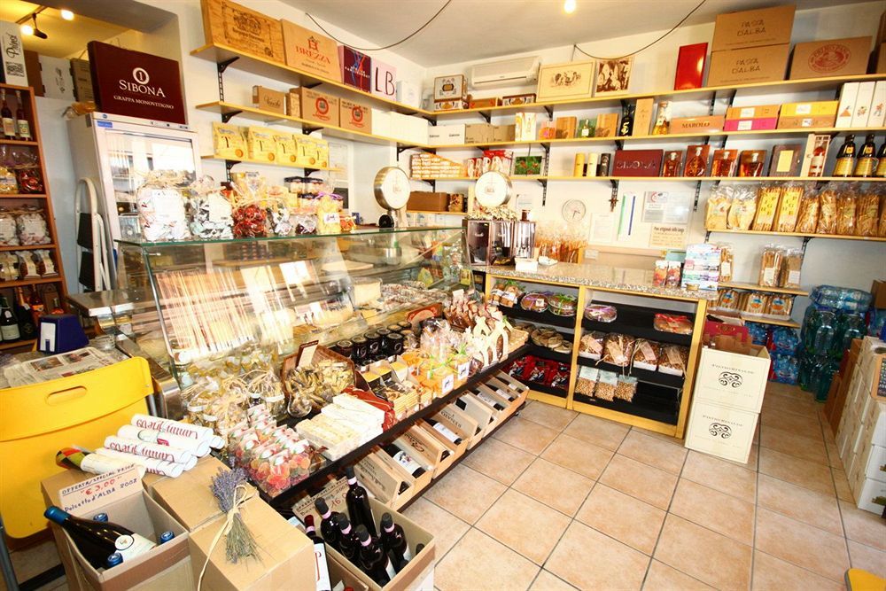Vicolo Del Pozzo Barolo Exterior foto
