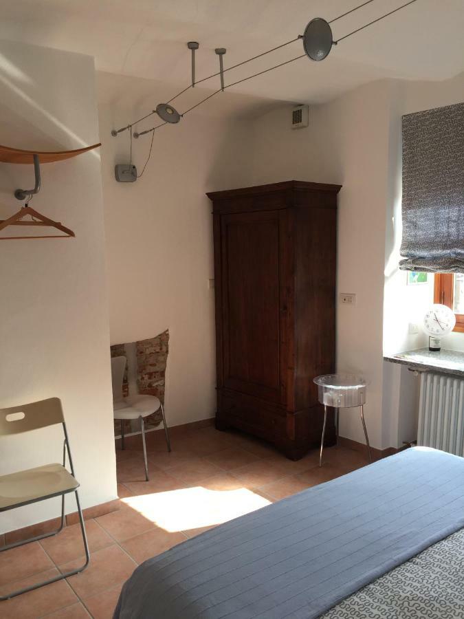 Vicolo Del Pozzo Barolo Exterior foto